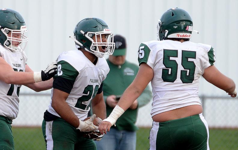 FALL SPORTS PREVIEW Faribault football Sports