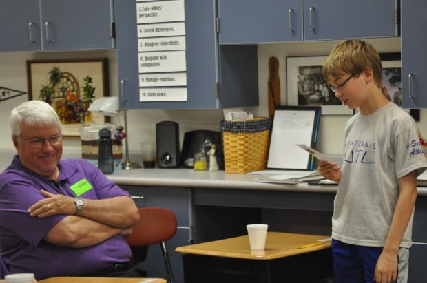 Pen pals program helps Waseca fifth graders and senior ...