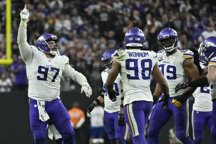 Vikings beat Raiders 3-0 in lowest-scoring NFL game in 16 years