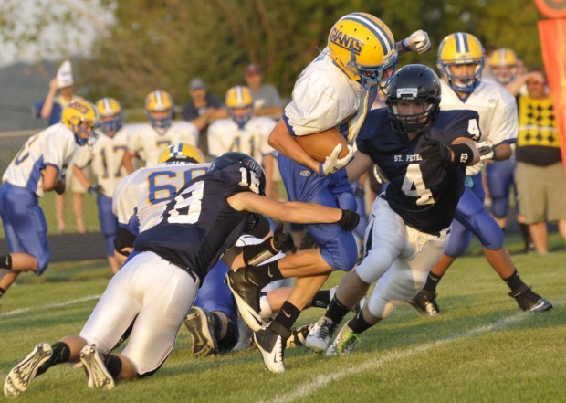 St. Peter breaks 12-year losing streak to Le Sueur-Henderson 34-7 ...