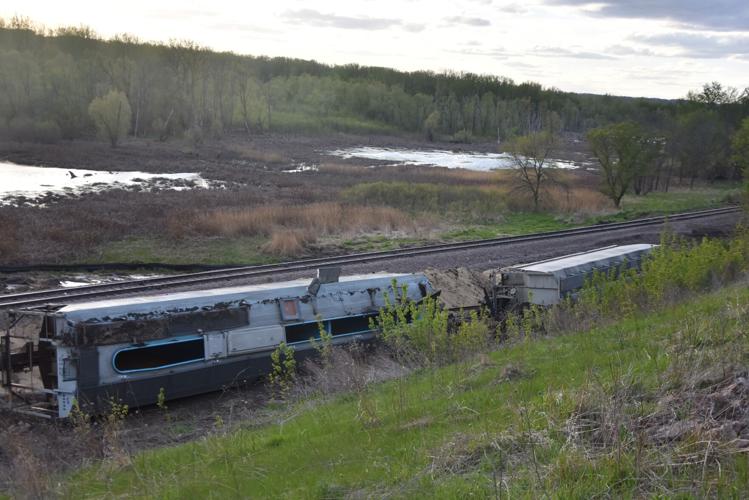 Train derails outside Henderson | News | southernminn.com