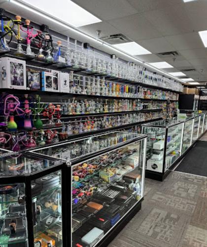 Le Sueur adds 2nd smoke shop with One Love opening | News | southernminn.com