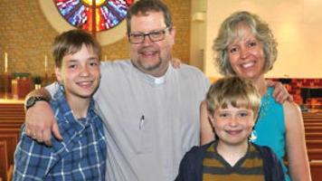 Todd Hale New Trinity Lutheran Head Pastor Wastes No Time Moving His Congregation Forward Southernminn Com