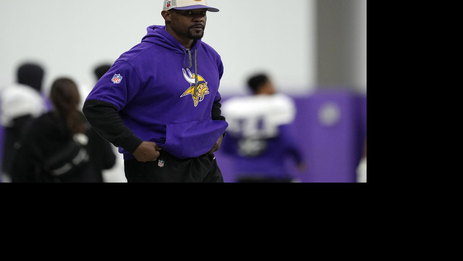 Brian Flores still finds joy running the Vikings defense after being passed over for head coach jobs