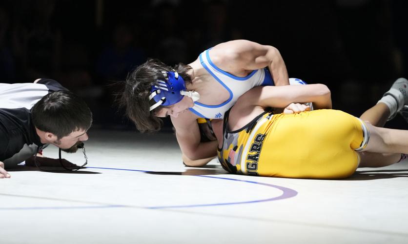 Huskies cruise past Mankato East ahead of 2nd annual Davis Duals ...
