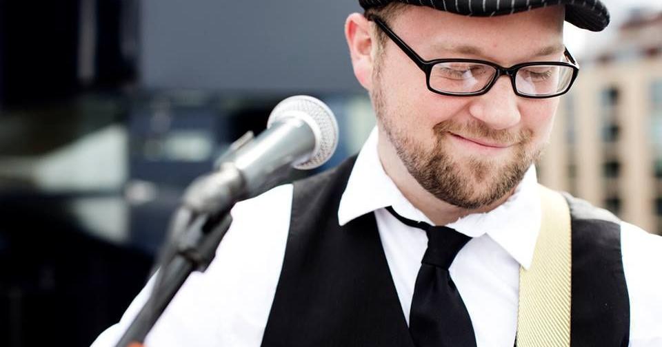 Not why, but 'Howe': singer/songwriter Timothy Howe builds Faribault ...