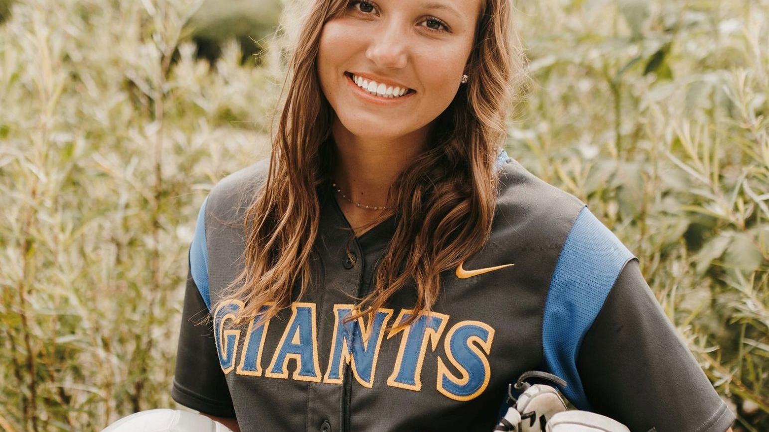 Le Sueur-Henderson multi sport star Halle Bemmels to play 2 sports in college - Vimarsana News