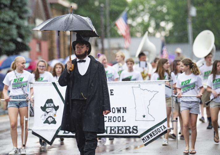 Elysian 4th of July celebration goes on despite rain News