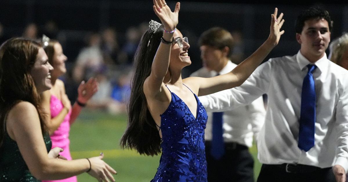 Homecoming Court dance at Hoco Football Game | | southernminn.com