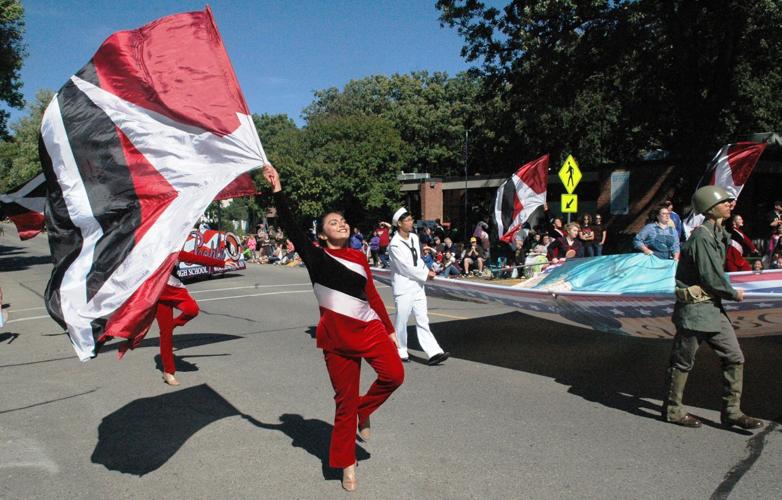 'People's Choice' Worthington parades away with top honors News