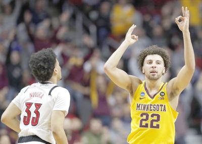 Kalscheur Gophers Knock Off Louisville 86 76 Southernminn Com