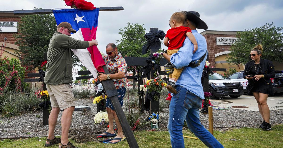 Mall shooter wore white supremacist patch was kicked out of Army Mall shooter wore white supremacist patch was kicked out of Army