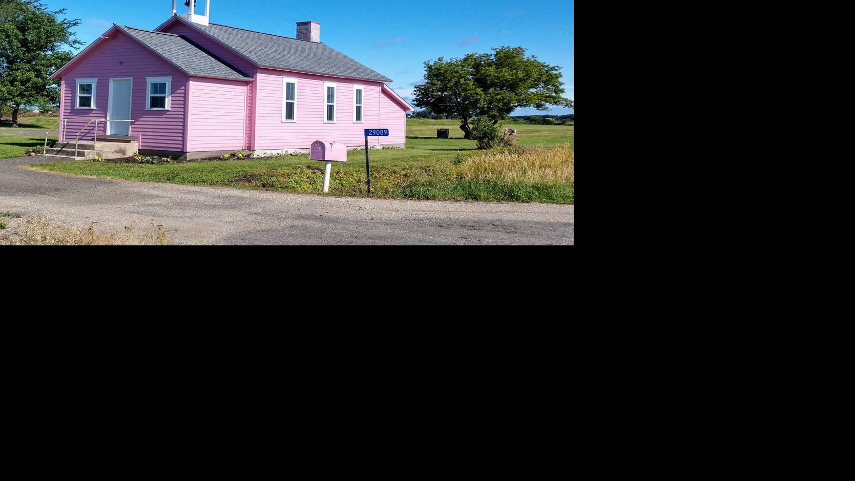 Pink Schoolhouse Adds Bell Tower Replica To Make Building More Authentic Community Southernminn Com