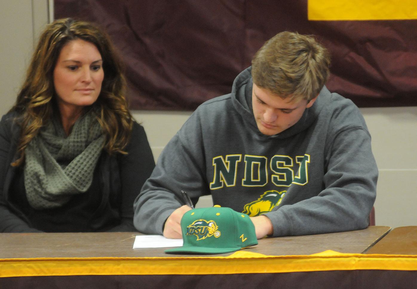 Northfield Athletes Sign National Letters Of Intent Sports Southernminn Com
