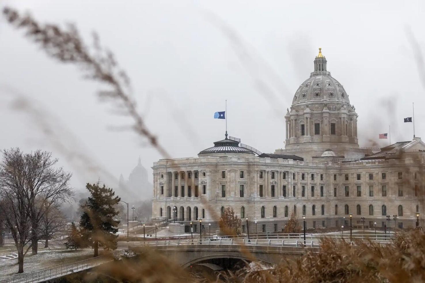 Republicans take majority in Minnesota House after DFLer drops out over