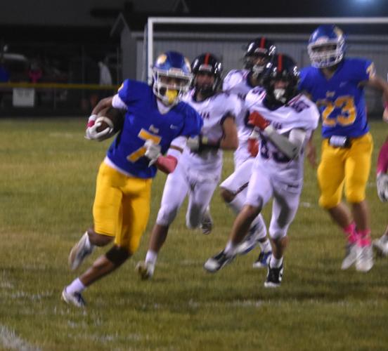 Deron Ruddell Bluejays football dominates Tigers 45-3 | Sports | southernminn.com