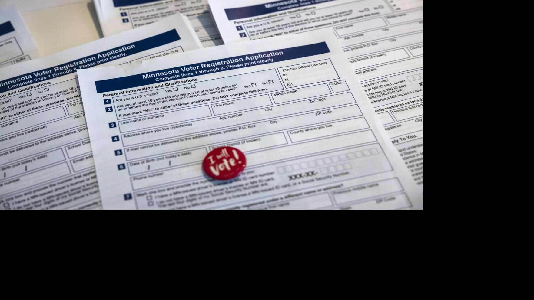 Couple admits submitting hundreds of fake voter registration forms
