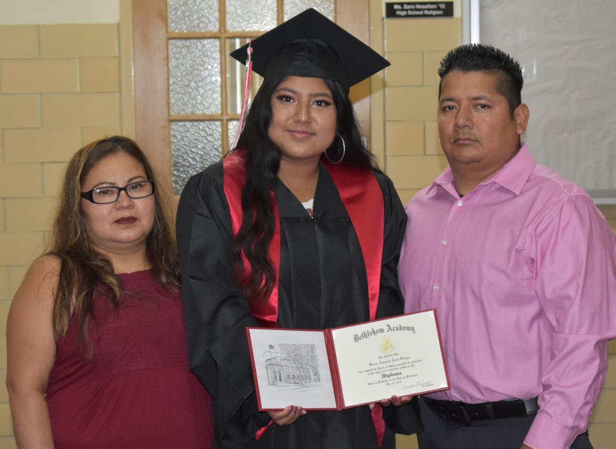 Determined Faribault woman pushes past obstacles to earn diploma | News ...