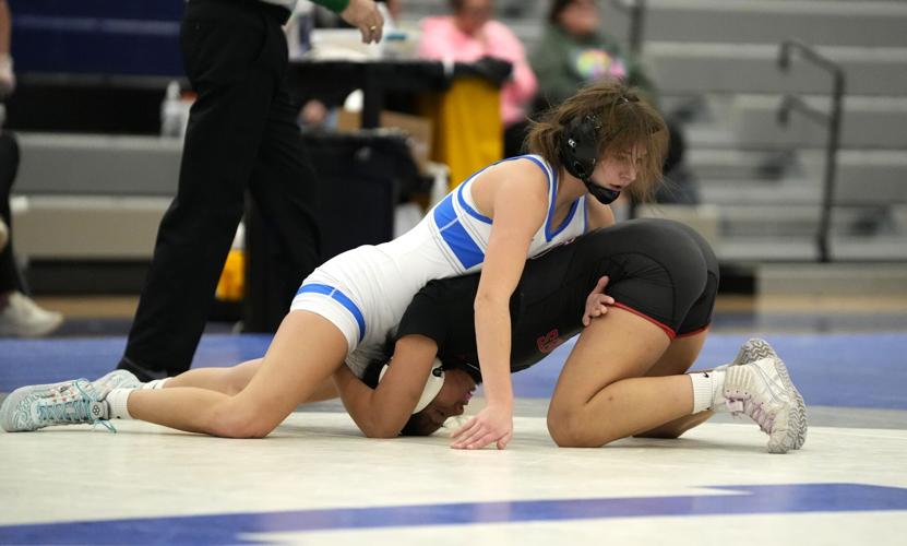Huskies dominate 1st home triangular of the season | Sports ...