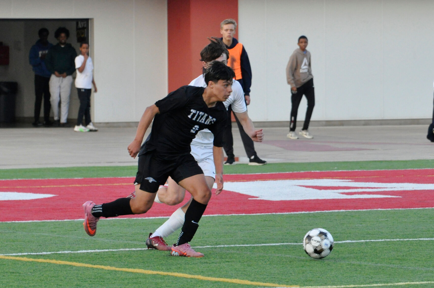 Titans make history with shutout victory to reach state for 1st