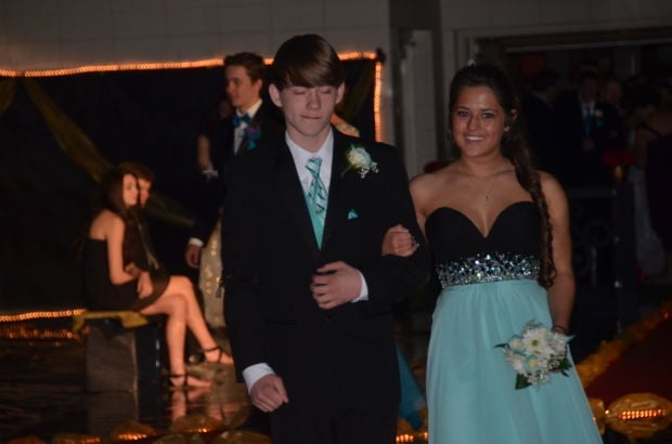 GALLERY: 2014 Faribault High School prom | Local | southernminn.com