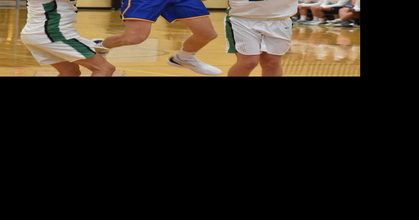 Giants boys basketball open season with road victory over WEM Sports