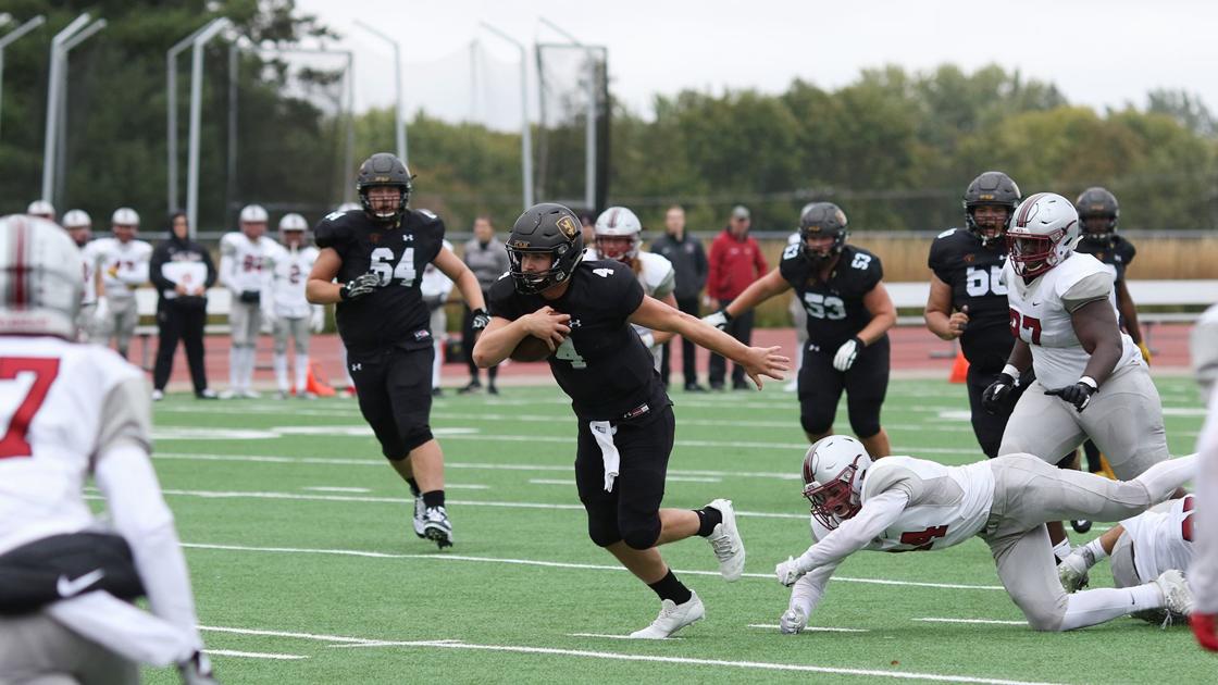 College Football Wrap Oles Down Pipers Knights Fall At Bethel