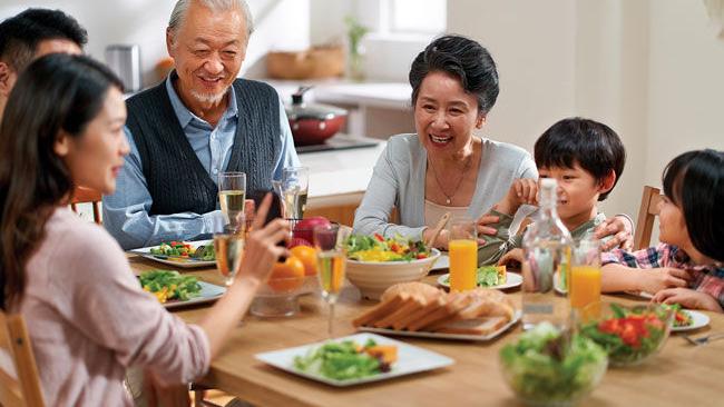 How Eating Together Benefits Your Family