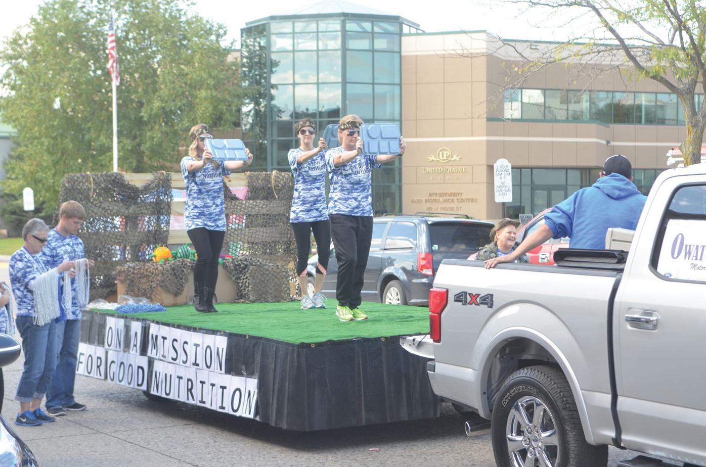 Sunny skies and massive crowds for Owatonna's parade Friday