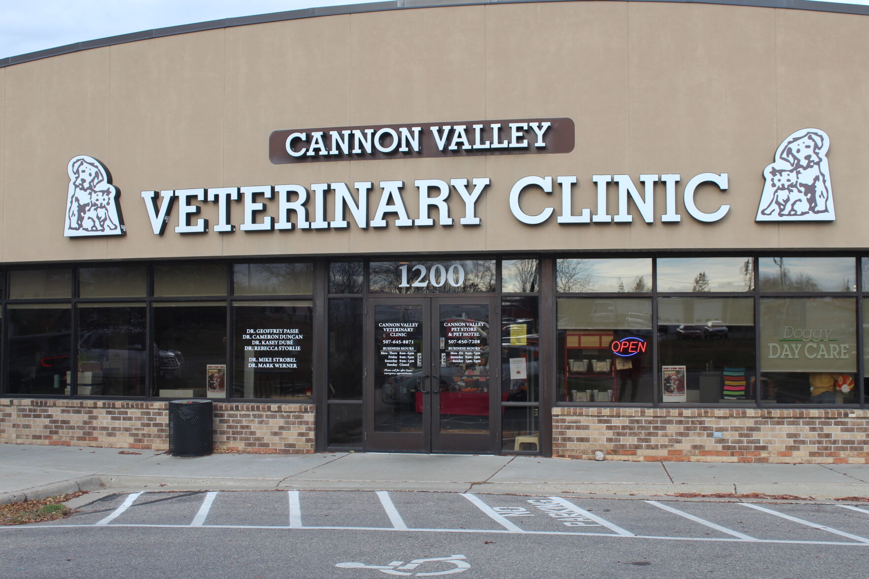 Cannon valley sales veterinary clinic