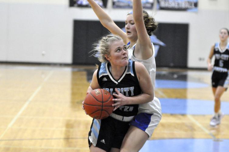 Titans earn split in TCU Holiday Tournament Sports southernminn com