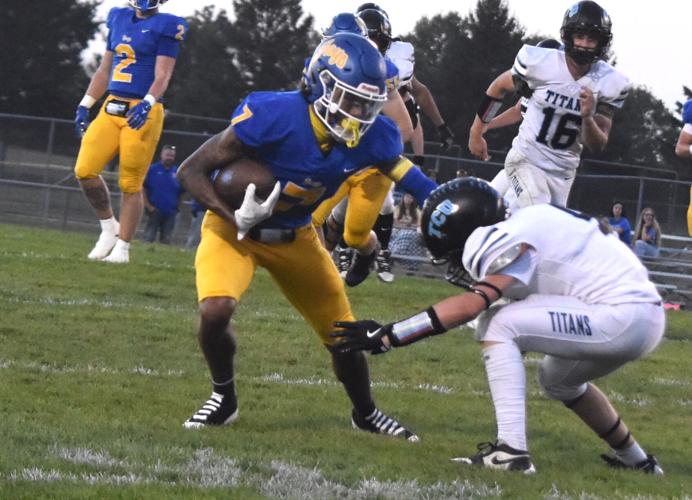 Deron Ruddell Explosive offense and defensive takeaways lead to Bluejays taking down ...