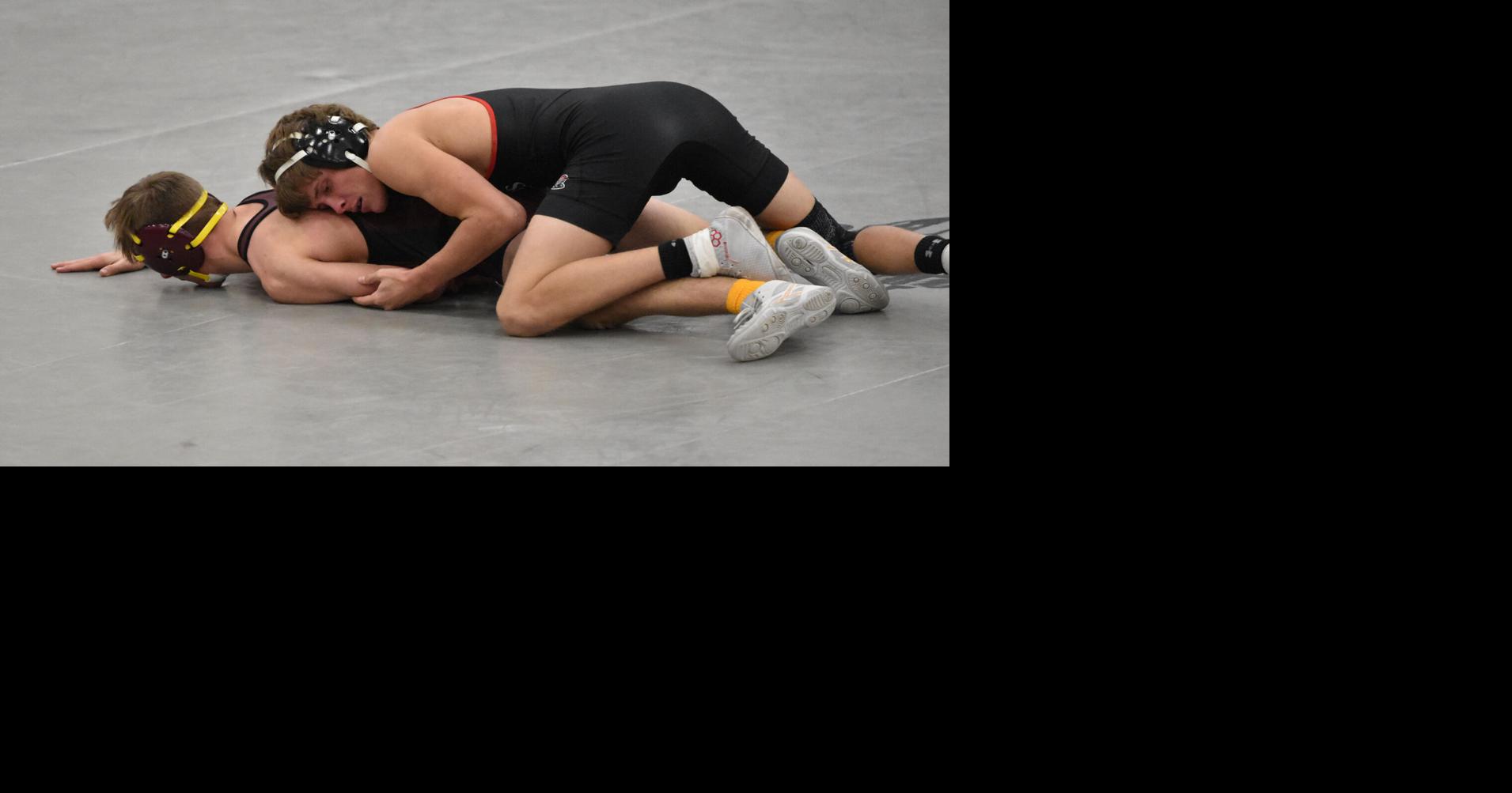 K-W wrestling competes at day 1 of The Clash XXI | Sports ...
