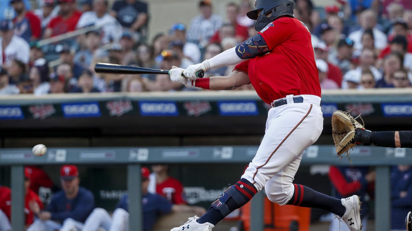 Buxton's 2-run homer in 9th lifts Twins over Orioles 3-2