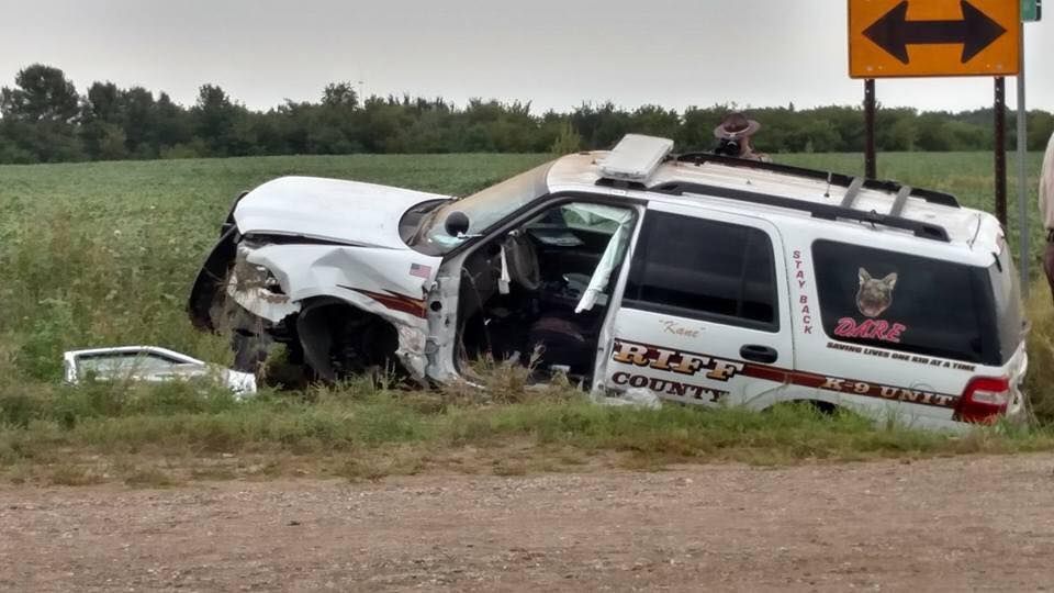 Le Sueur County Sheriff's deputy, teen injured in crash News