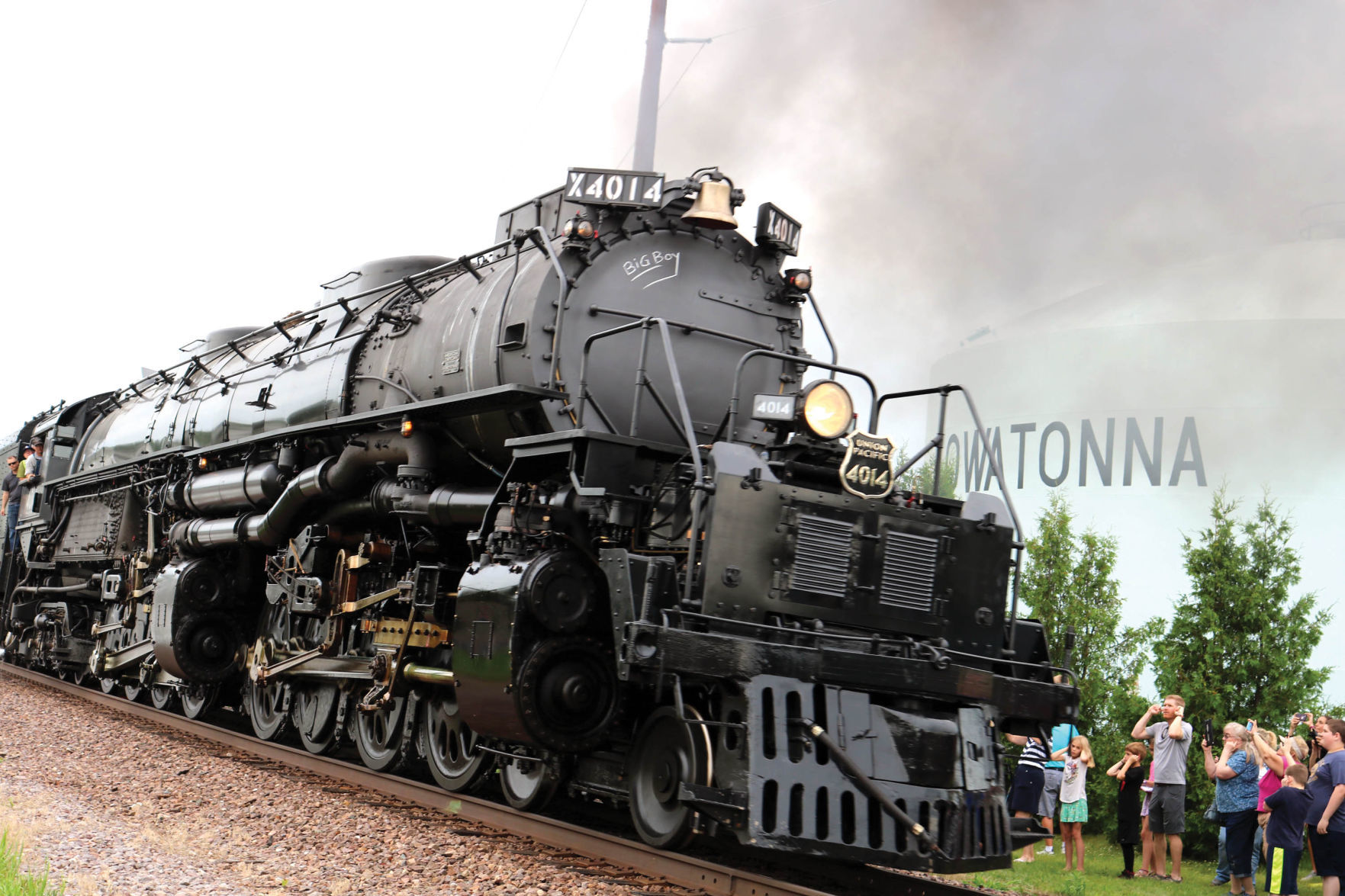 Big Crowd, Big Train, Big Boy: Steam Locomotive No. 4014 Pleases Crowds ...