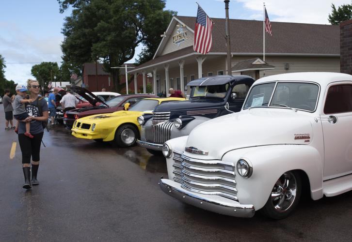 Elysian 4th of July celebration goes on despite rain News