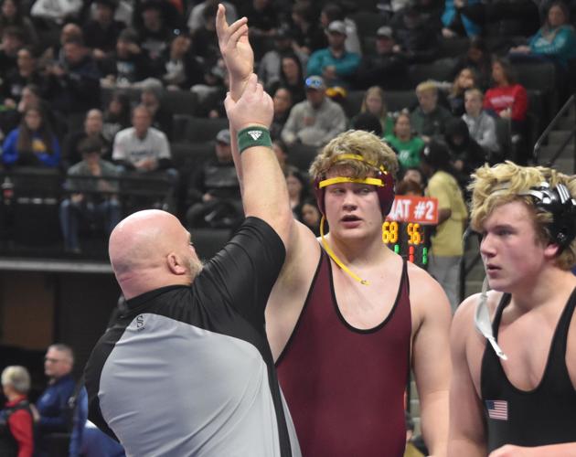 16 area wrestlers compete, Zwiener and Lindquist stay undefeated after ...