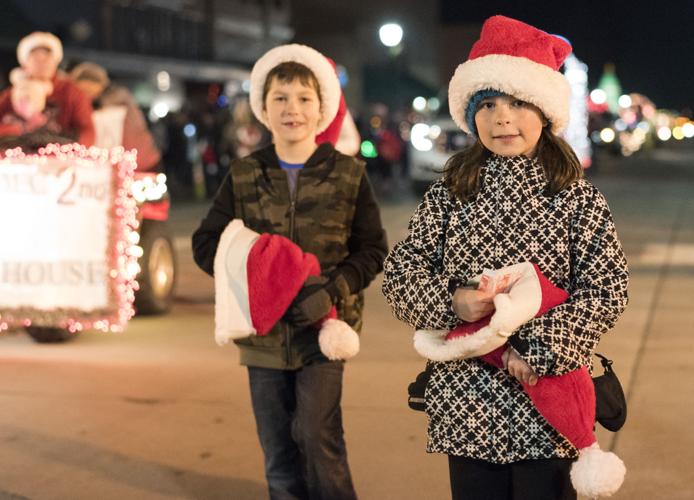 Christmas Parade In Le Center Mn 2022 Hollydaze Parade Rolls Through Le Center | News | Southernminn.com