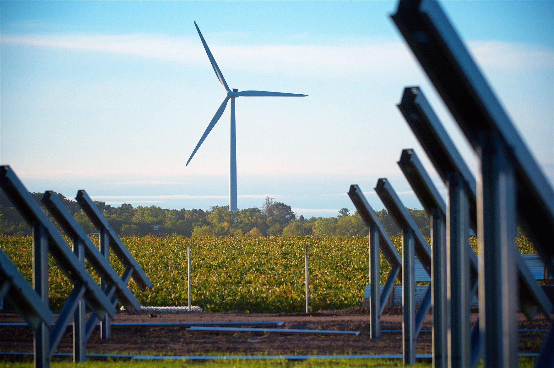 Wind power growing in Minnesota, and around US