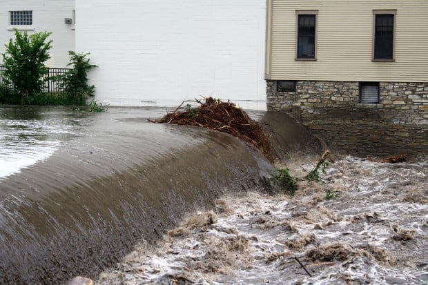 GALLERY: Cannon River rages in Northfield after flooding | Local ...