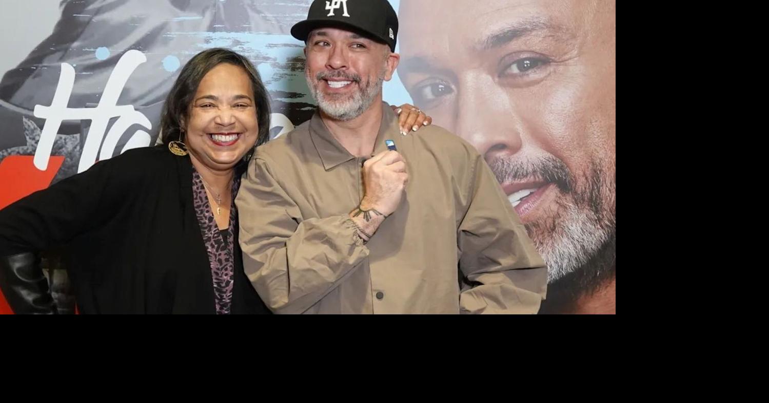 Local Comedian Jo Koy Accepts Tacoma’s Key to the City | A&E