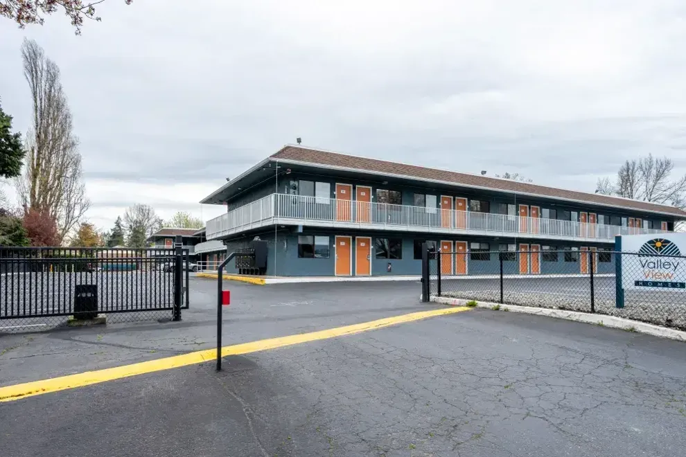 Centralia Celebrates Grand Opening of 3 Motel-Apartment Projects by Kirkland Group