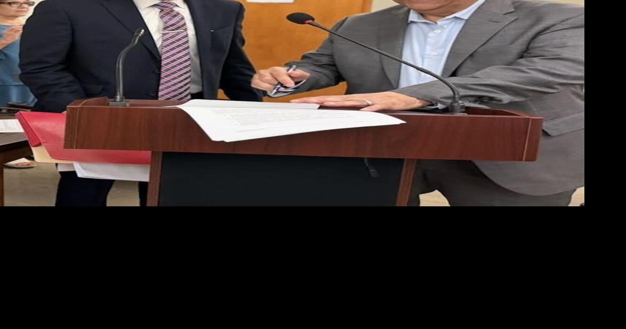 Beeville ISD approves three-year contract for new Superintendent Cahuasqui