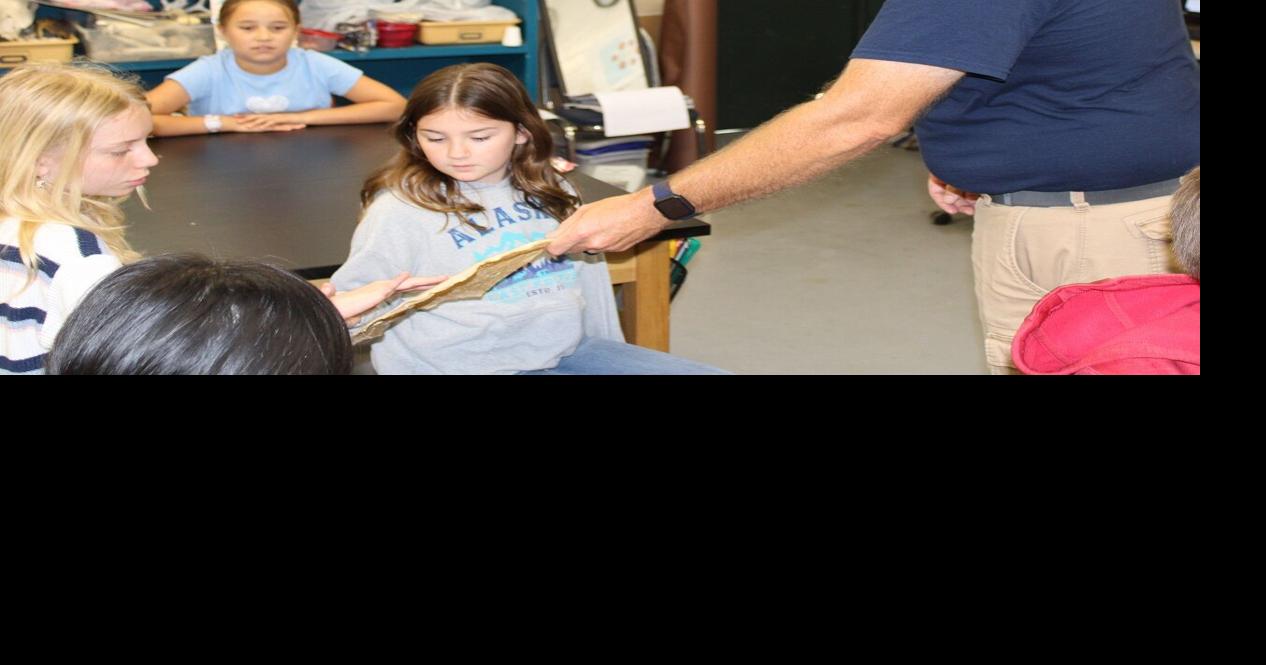 Texas State Aquarium brings “Let’s Talk Sharks” program to Fulton Elementary