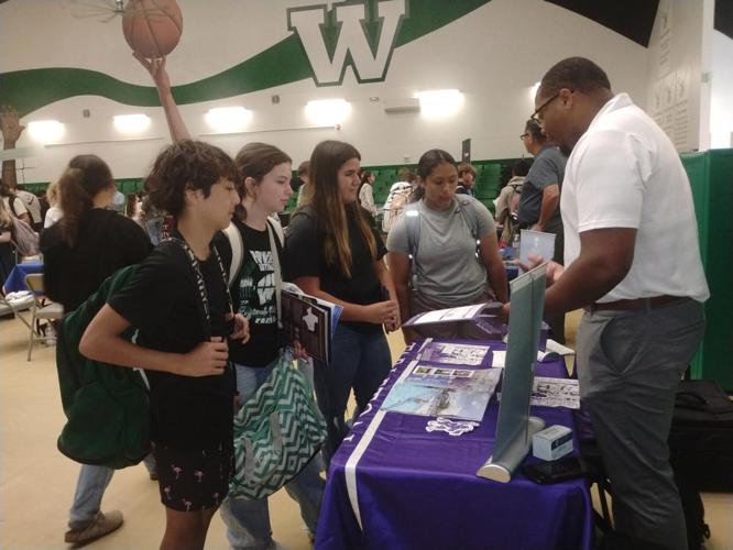 Woodsboro High School partners with TACRAO to host college fair 