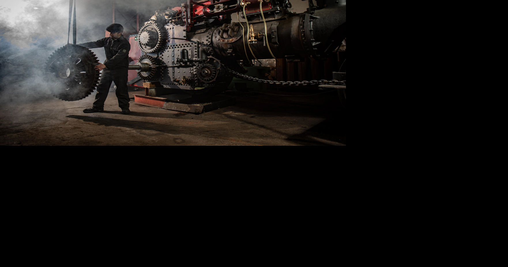 Engineer spends two years restoring a 100-year-old steamroller ...