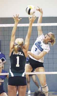 ON THE BALL—Blinn’s sophomore outside hitter overpowers opponents at ...