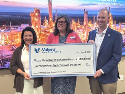 Valero Three Rivers Valero Three Rivers Refinery donates $20,000 to Boys and Girls Club of ...
