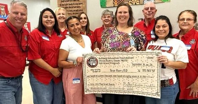 Top Dog: Bulldog Education Foundation awards $115,988 in grants